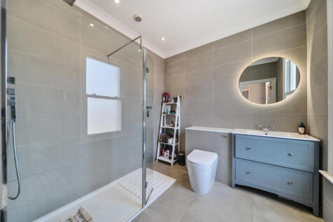 1311005-1-684b488...