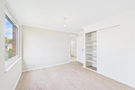 CAM02023G0-PR0176-STILL013