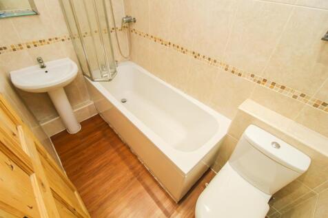 BATHROOM/W.C.