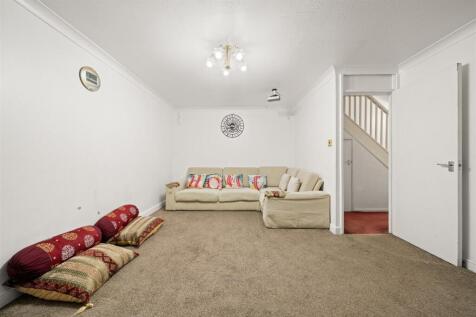 14 Belgrawe Road TW4020.jpg