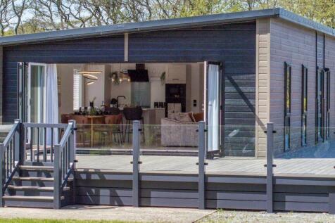 Exterior of the Aspire Luna Lodge at Brynteg with