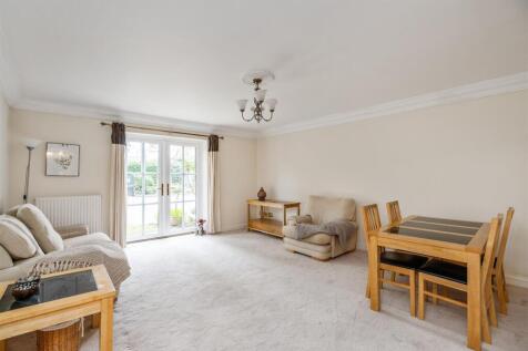 Flat 3 Blossomfield Gardens_5.jpg