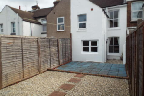 2 Bedroom Terraced in ME15 7UP