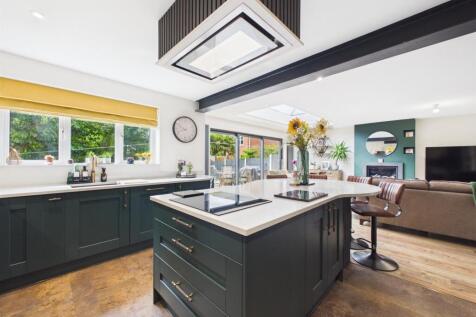 Stunning Open Plan Living Kitchen