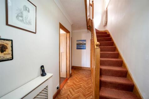 55 Ascot Dr-33.jpg