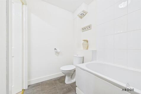 CAM03473G0-PR0527-STILL013.jpg