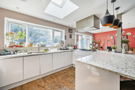 1349384-25-68b9bb...