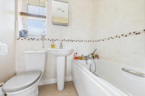 CAM05454G0-PR0012-STILL016