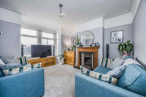 9 Lakeside Avenue, Portsmouth-Small-PorticoMarketi