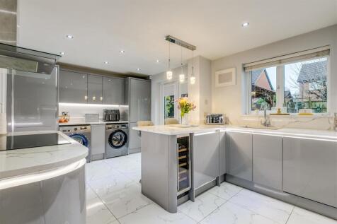 Unwin Close 4-3.jpg
