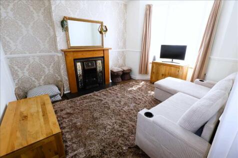 FRONT ROOM