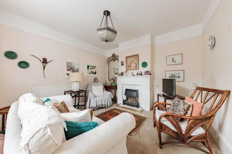 Living Room (1)