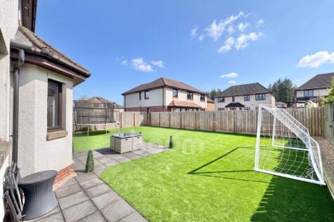 Patrickbank Wynd, Elderslie rear garden