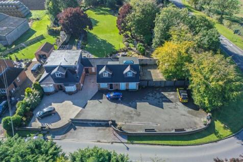 4 Bedroom Link-Detached Dorma Bungalow & 2 Bedroo