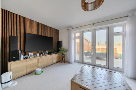 1421981-8-69a5630...