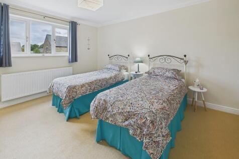 CAM04273G0-PR0195...