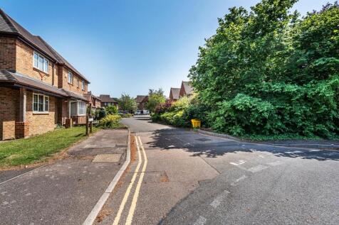 17-Gayton-Close-3.jpg