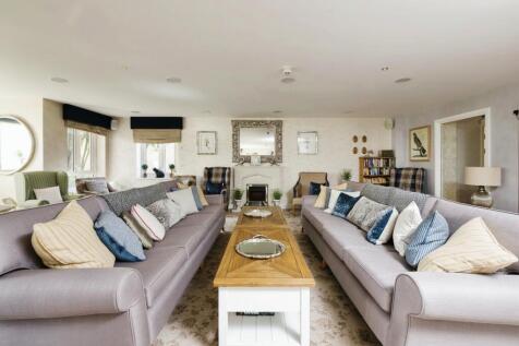 Communal Lounge