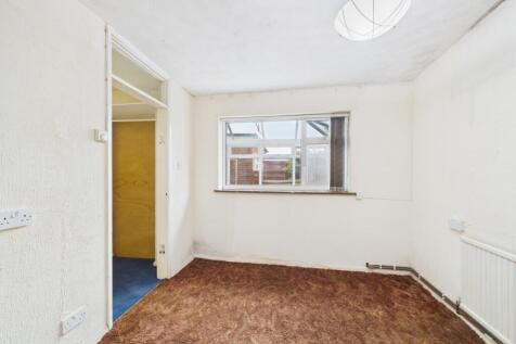 CAM02023G0-PR0175-STILL023