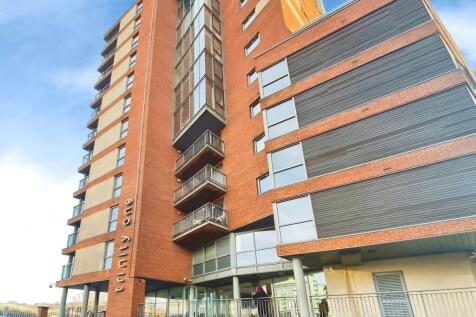 Deposit free option available //Fully furnished //Floor to ceiling windows //Dual aspect //Open plan living area //Concierge on site //Local shops and restaurants nearby //Few minute walk to Leeds sta