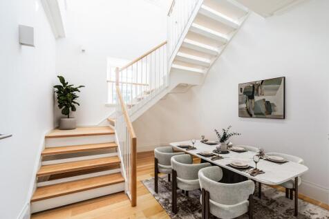 4 bed, 3 bath Penthouse in Edinburgh - Photo 15