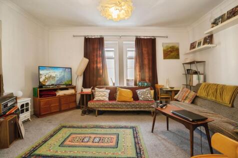 Living/Dining Area