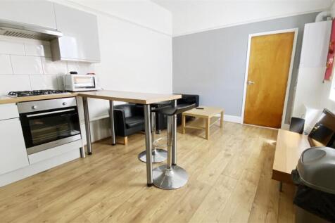 Living Area - Breakfast Bar