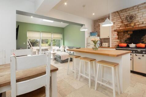 81 Lutterworth Road