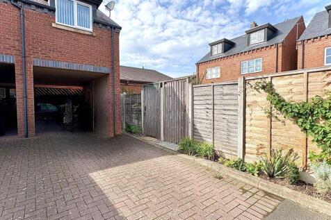 PARKING AND CARPORT TO REAR