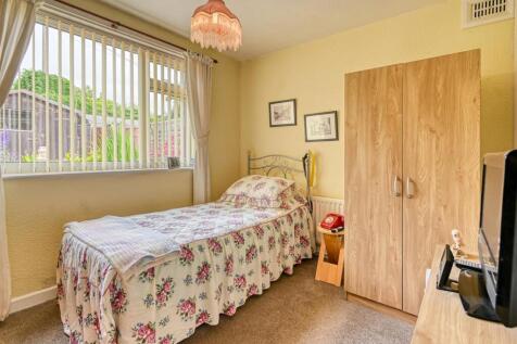 40 Ludlow Road-3.jpg