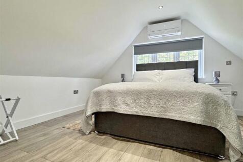 Annex F:F Bedroom.jpg