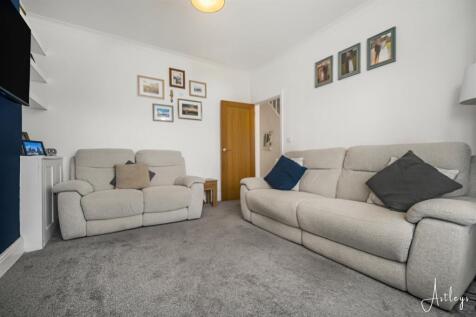 Front lounge