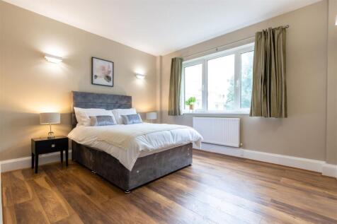 bedroom 1 (1 of 1).jpg