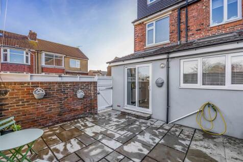 67 Cobden Avenue, Portsmouth-Small-PorticoMarketin