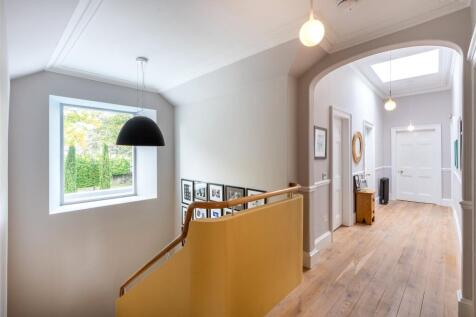 5 bed, 4 bath Detached in Edinburgh - Photo 26