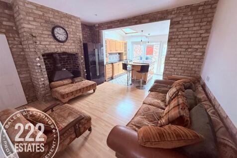 PHOTO-2025-08-19-14-24-22 (1).jpg