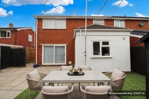 REAR GARDEN (DIGITALLY FURNISHED