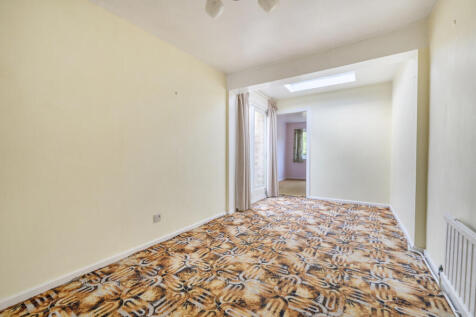 1347864-9-68bdeb0...