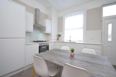 5 Bedroom Terraced in LS4 2PD