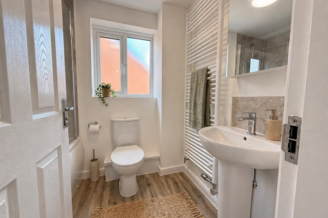 Family Bathroom.png