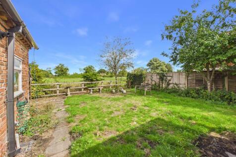 CAM06344G6-PR0072-STILL026.jpg