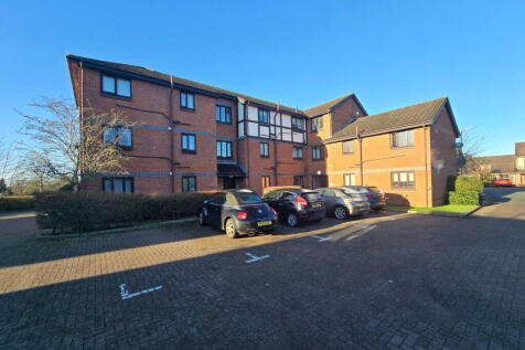 RARE OPPORTUNITY FOR A GROUND FLOOR FLAT IN MALLARD HOUSE WITH VIEWS OVER THE CANAL AND FIELDS BEYOND, WELL PRESENTED, ONE DOUBLE BEDROOM, SOUGHT AFTER TUCKED AWAY LOCATION. A MUST SEE.