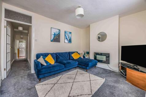 51 Lawson Road, Southsea-Small-PorticoMarketing-So