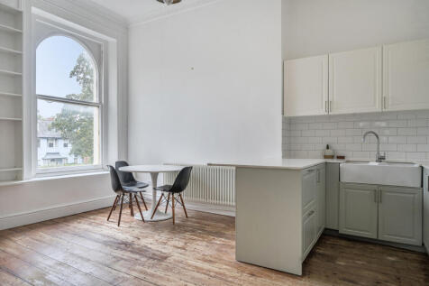 Kitchen/Reception