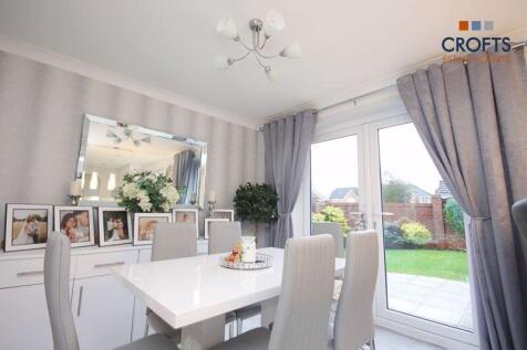 Kitchen-diner view 3