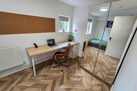 WhatsApp Image 2025-06-29 at 23.19.35 (6).jpeg