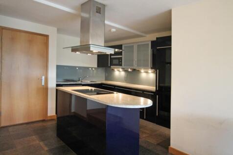 3 Bedroom Flat in BD17 7EJ