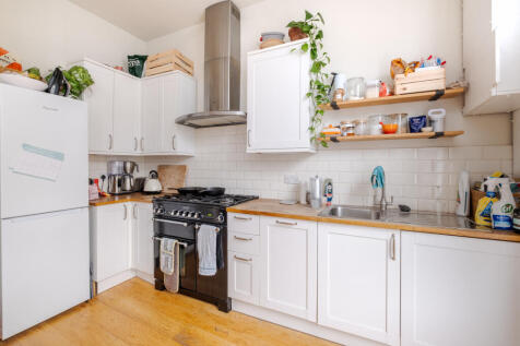 2 bed, 1 bath Character Property in manchester - Photo 3