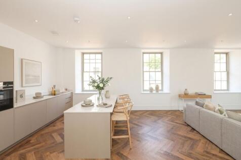 Kitchen with island