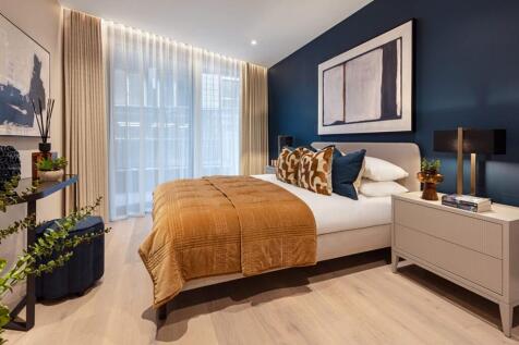 Spacious bedroom to retreat to